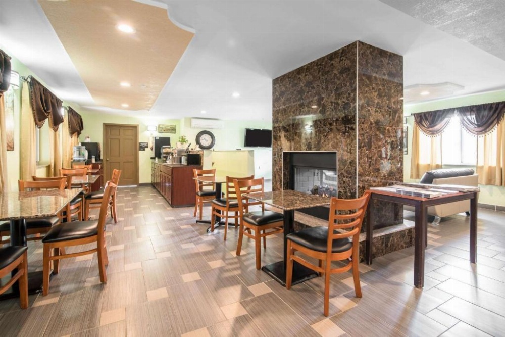 Rodeway Inn Image 20
